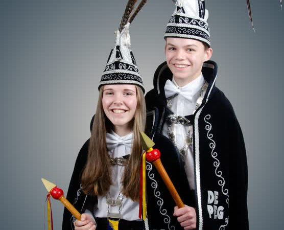 Jeugdprins Guus en Prinses Aniek bij de Peg in Lottum