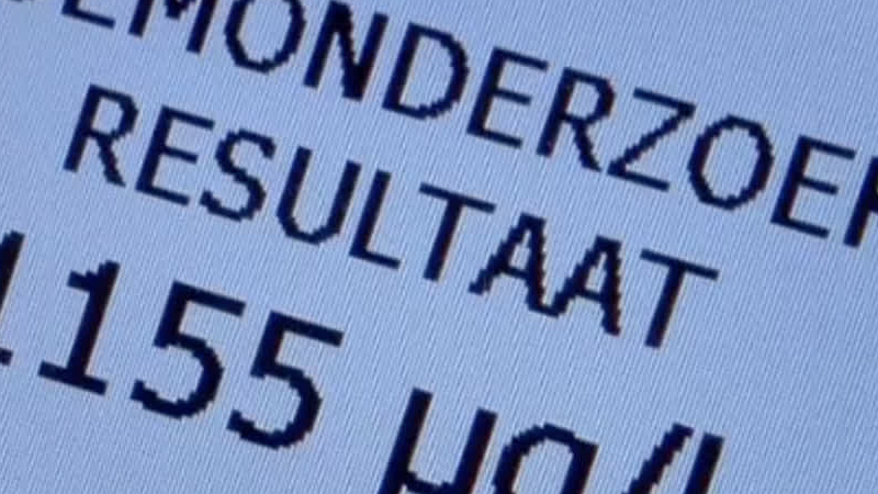 Bestuurder rijdt onder invloed tegen woning in Lottum en verliest rijbewijs