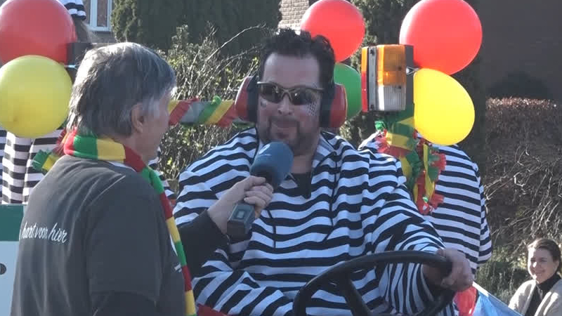 Gekke Maondaagsoptocht Lottum bij Omroep Horst aan de Maas