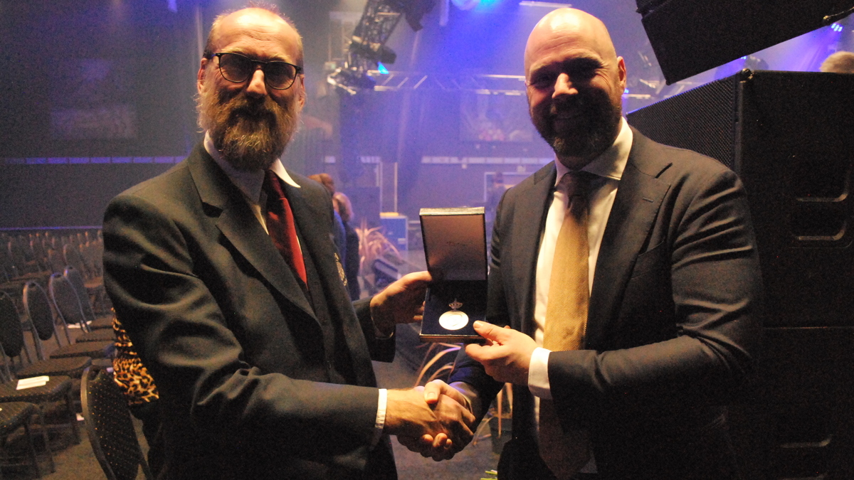 Erepenning Muziekvereniging Eendracht Melderslo.JPG