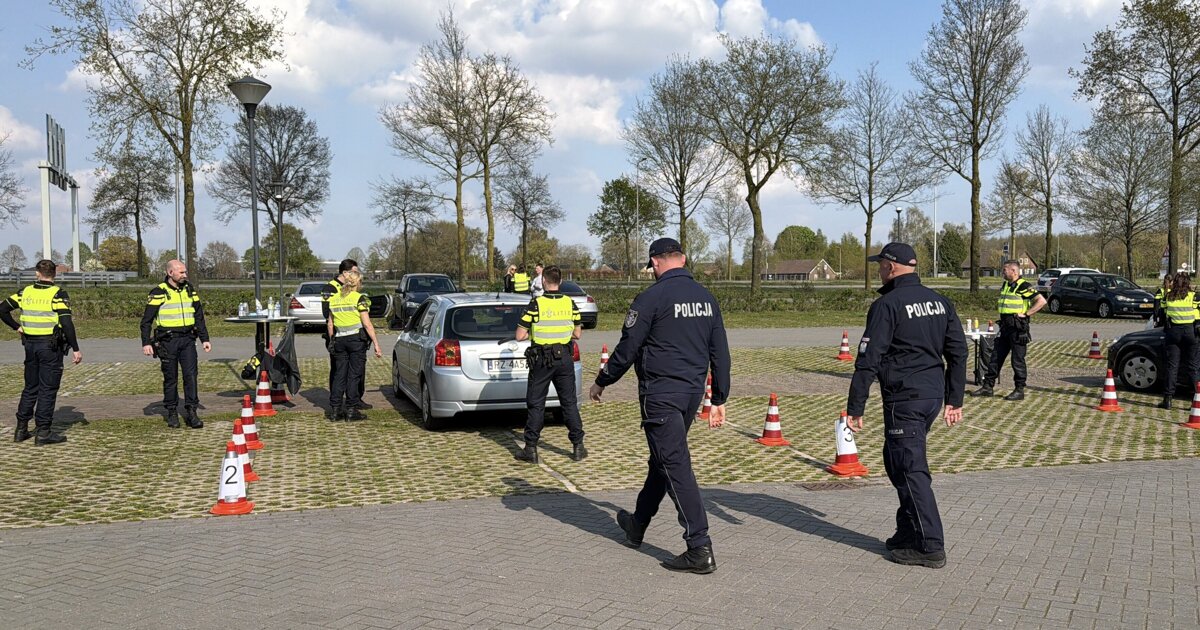 Grote verkeerscontrole in Sevenum, ook Poolse politie betrokken
