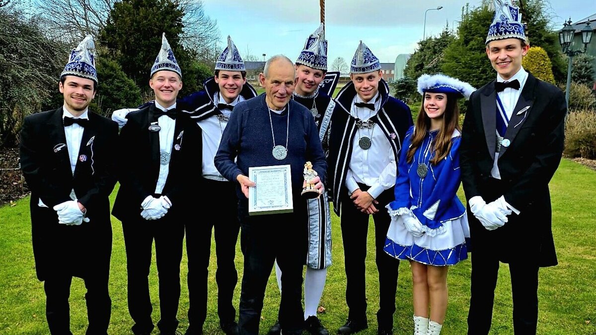 Jan van de Beuken 55 jaar Jeugdcarnaval Horst.jpg
