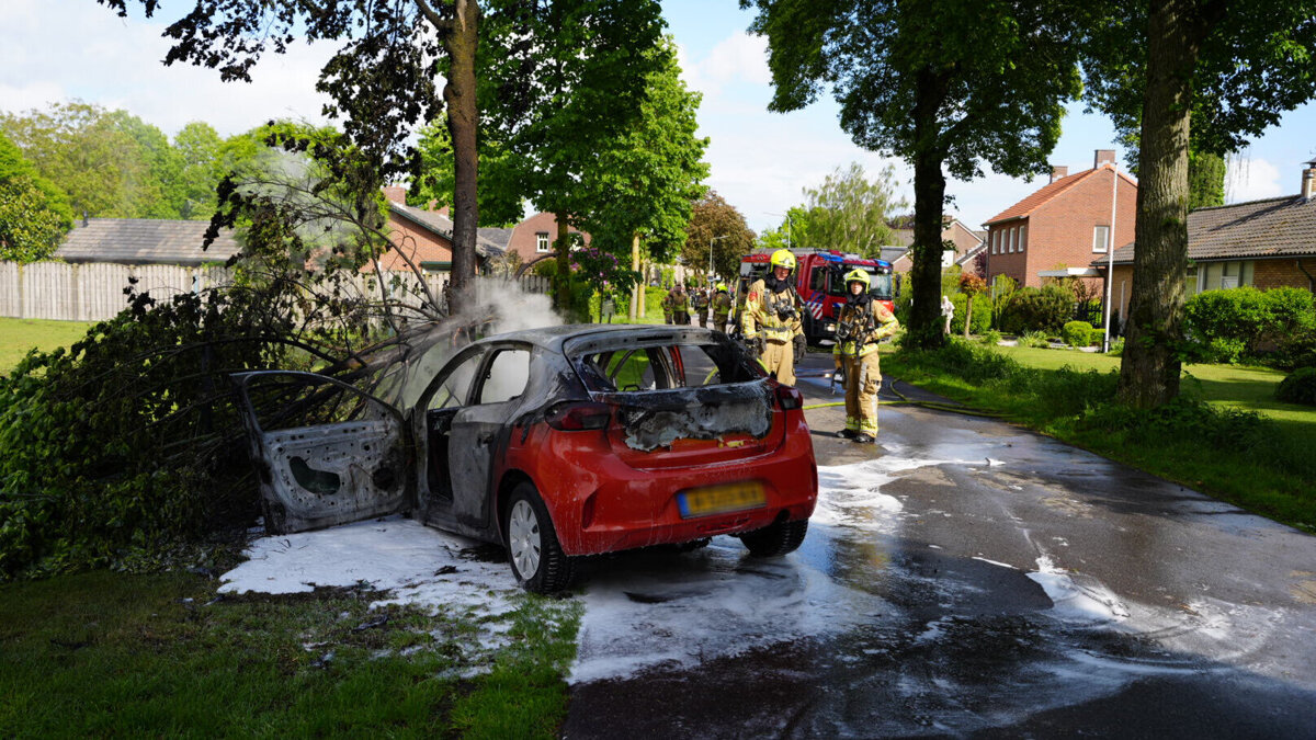 auto uitgebrand kronenberg.jpeg