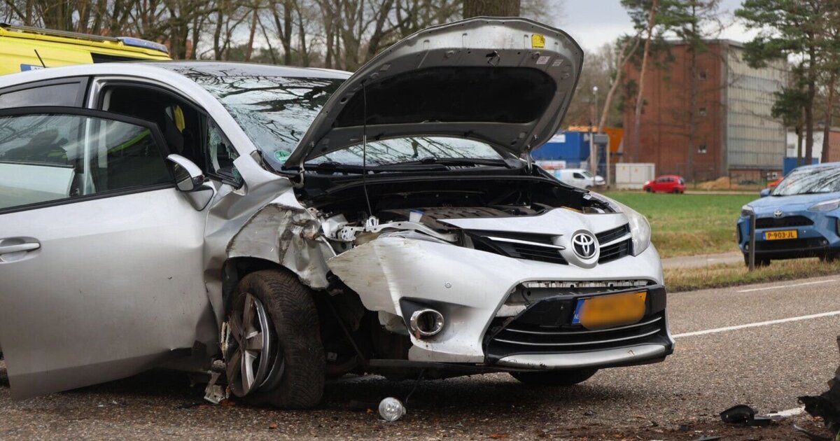Twee gewonden na eenzijdig ongeval in Lottum