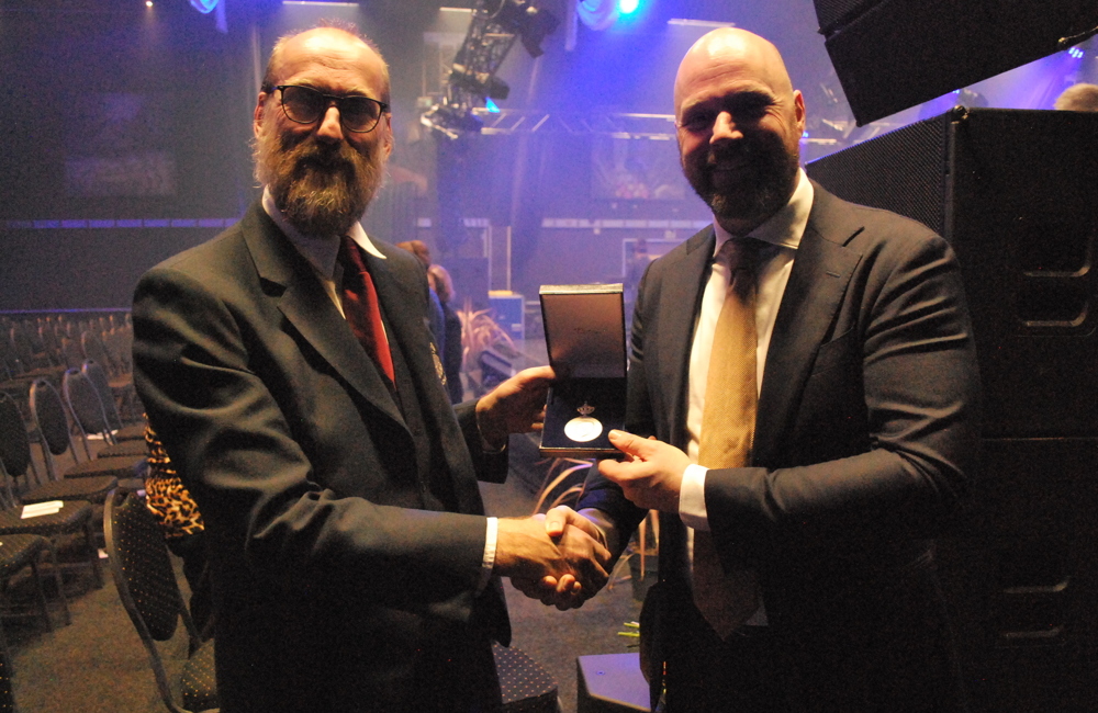 Erepenning Muziekvereniging Eendracht Melderslo.JPG