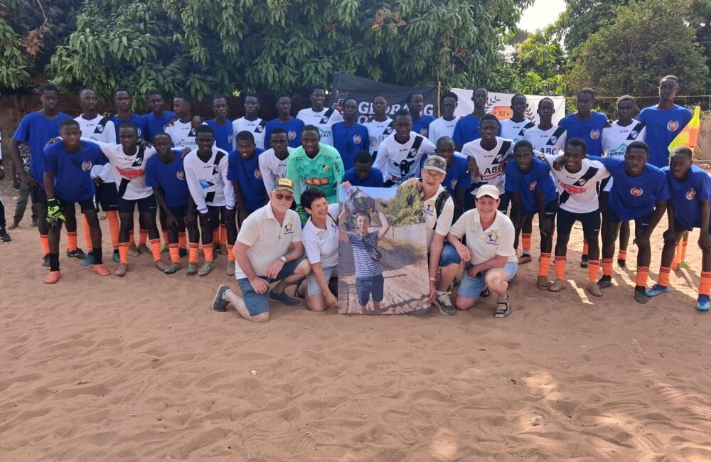 Guus Janssen Voetbalwedstrijd Gambia 4.jpeg
