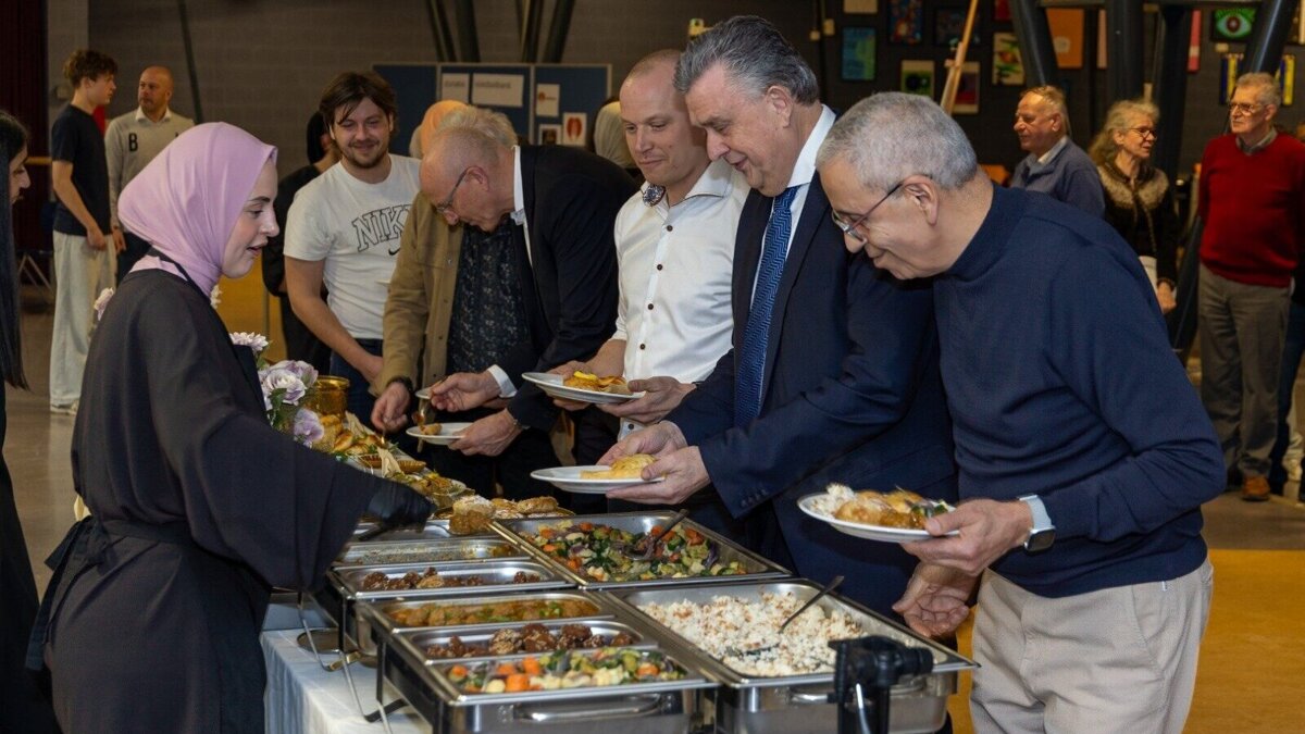 emile roemer buurtiftar dendron college.jpeg