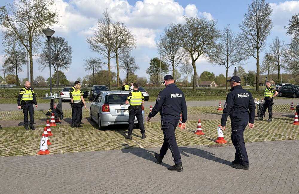politiecontrole sevenum met poolse politie (2).jpeg