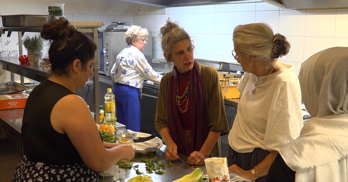 Eten als brug tussen culturen tijdens Syrische proeverij