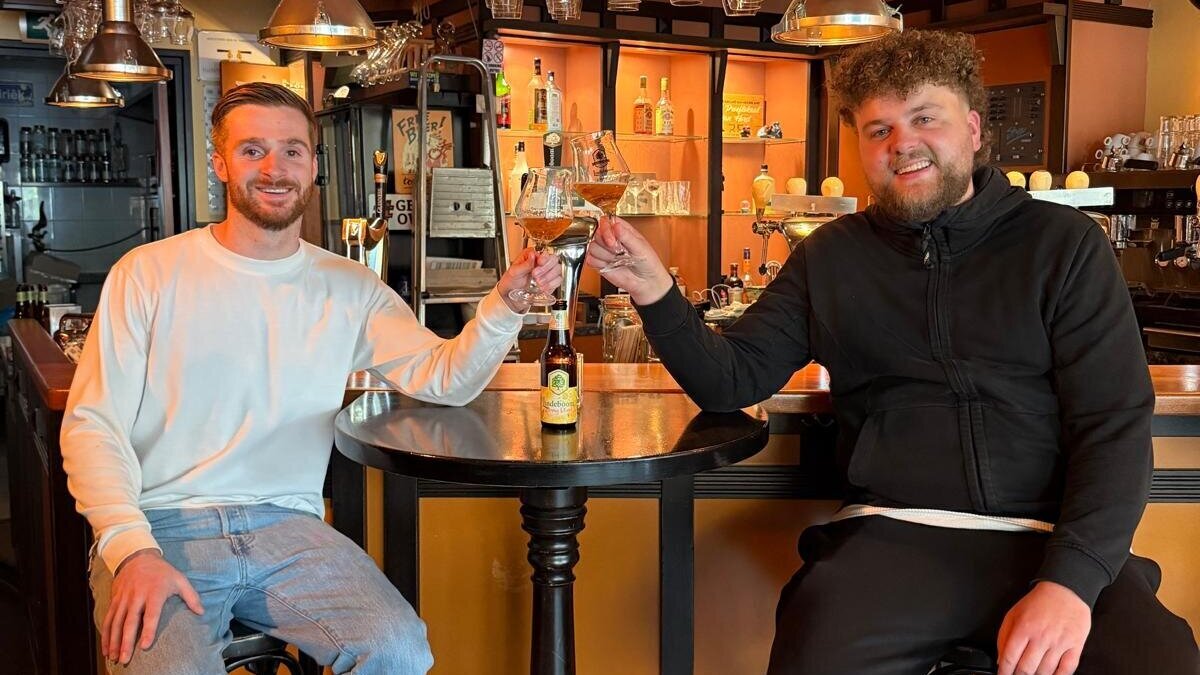 menno en bas proeflokaal.jpeg