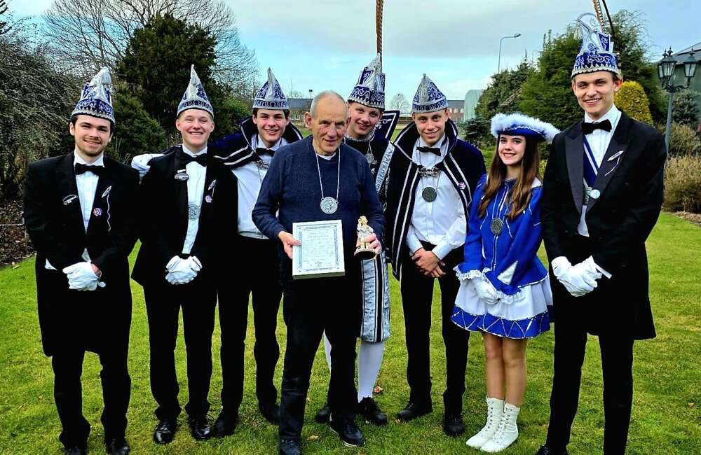 Jan van de Beuken 55 jaar Jeugdcarnaval Horst.jpg