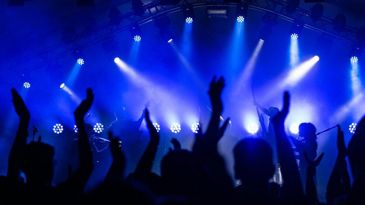 Evenement optreden concert podium.jpg