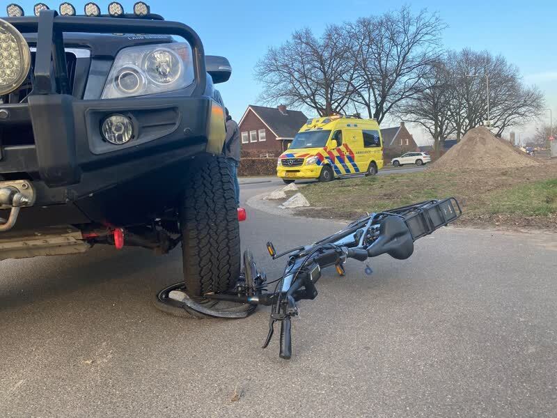 d3811bc018659a8d62e12eefa7a881b7