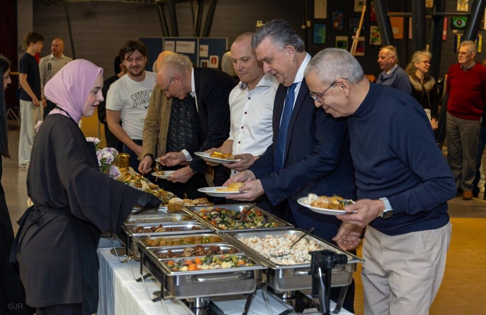 emile roemer buurtiftar dendron college.jpeg